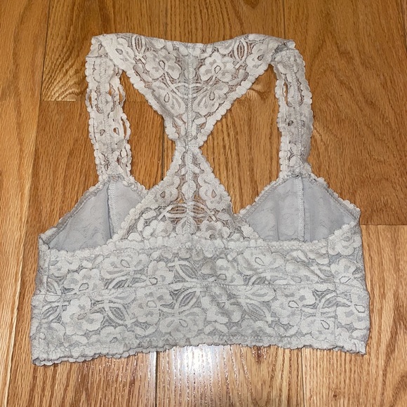 💖Bundle It!💖 Light Gray/White Lace Free People Bralette - Picture 4 of 7